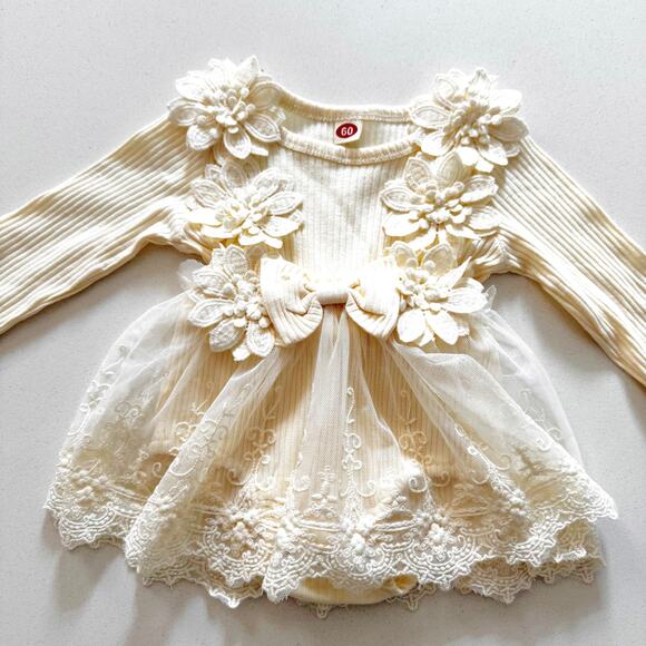 Reverie Threads Ivory Tulle Dress with Floral Aplique NWOT - Picture 2 of 4